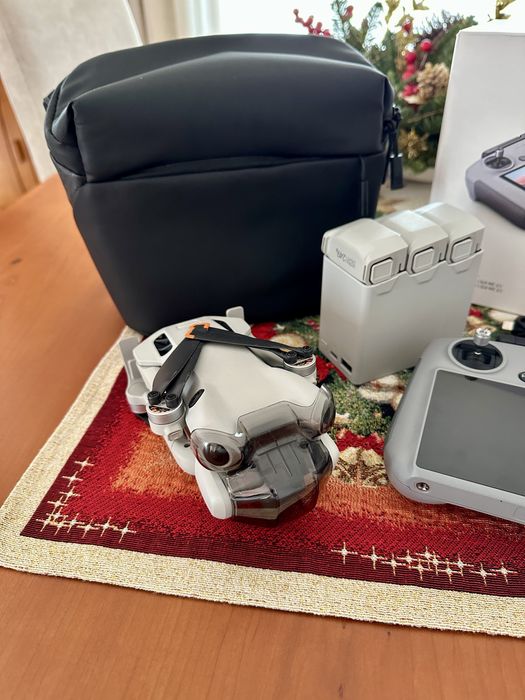 DJI Mini 4 Pro - Fly more combo, com garantia