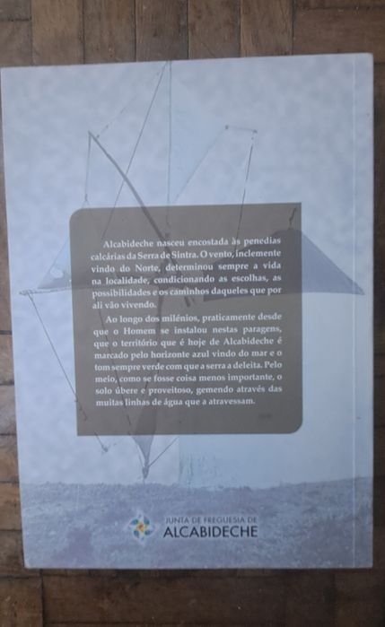 Livro sobre a localidade de alcabideche concelho de Cascais