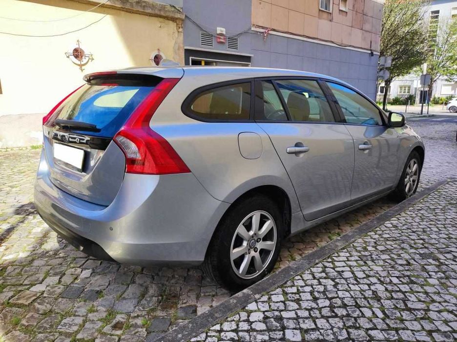 Volvo V60 — fotografia 3