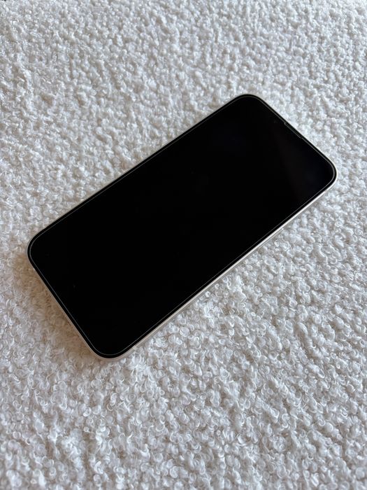 Iphone 13 128 GB, etui+ słuchawki