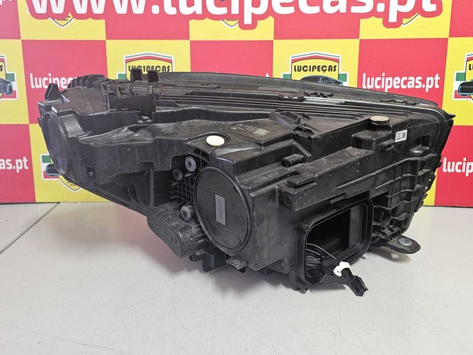 Otica Esquerda Mercedes-Benz GLC (X254) | 139704