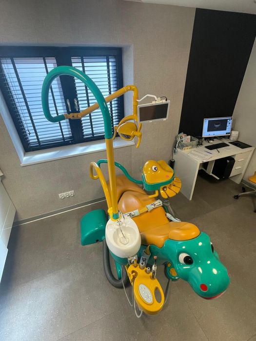 Unit stomatologiczny dunozaur