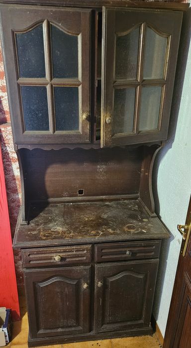 Móvel antigo para restaurar