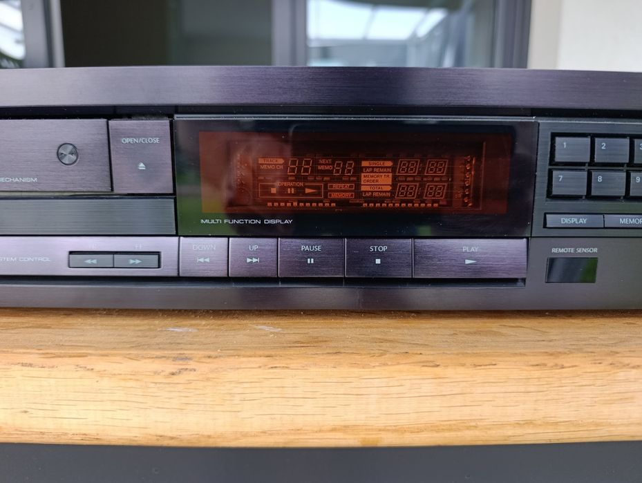 Odtwarzacz CD Onkyo DX 6530