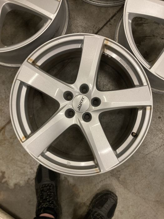 4x felgi aluminiowe alutec  19 5x112 et40 oc70 7.5J