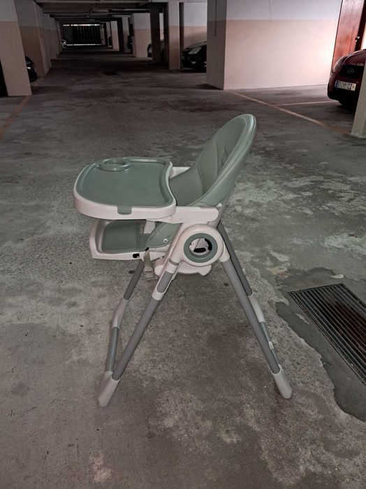 Cadeira de Refeição para Bebé /Dobrável e Ajustável