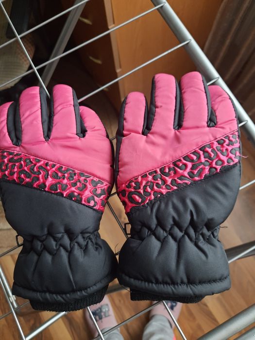 Продаю горнолыжные перчатки