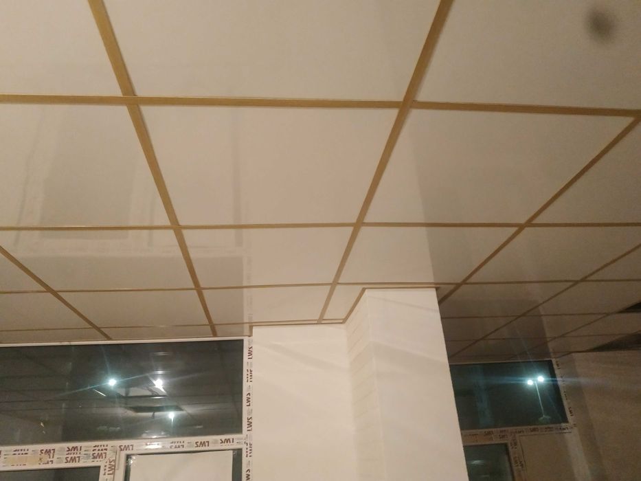 Монтаж подвесного потолка Армстронг, Грильято, в Одессе - Cтроительные ...