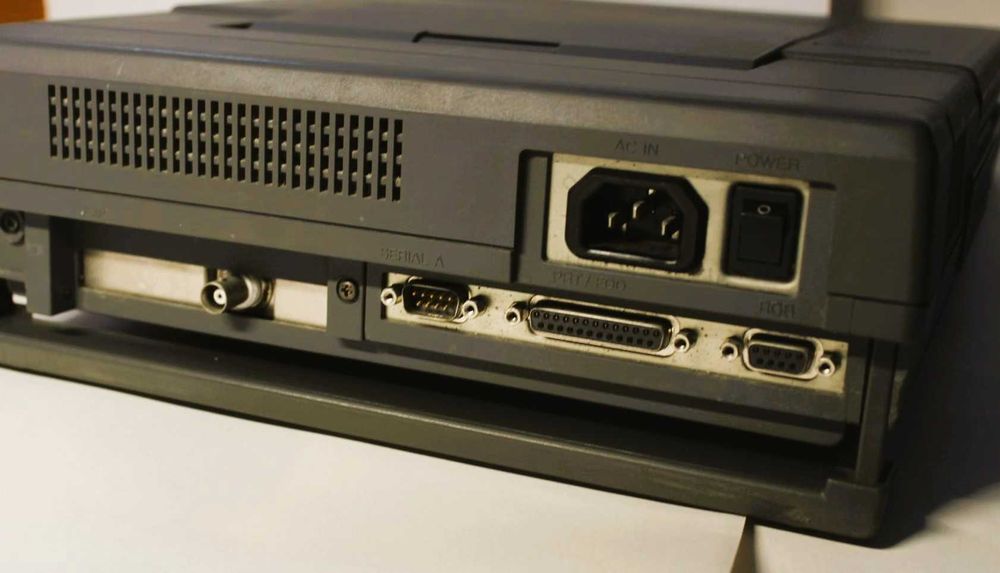 Computador Não Portátil Toshiba T3100e - O Pioneiro da Década de 80!64737812562561122