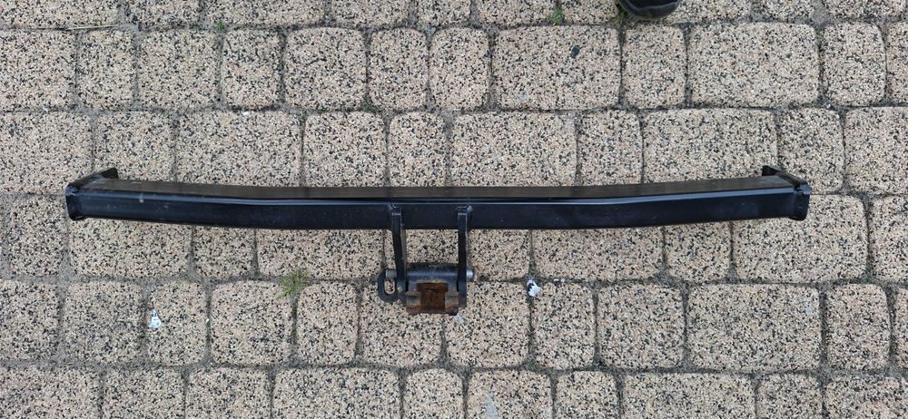 Dacia Sandero II Stepway 2 2012- hak holowniczy belka tył 8201654571