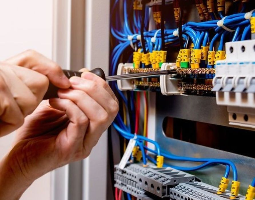 Elektryk, instalacje elektryczne, elektromonter