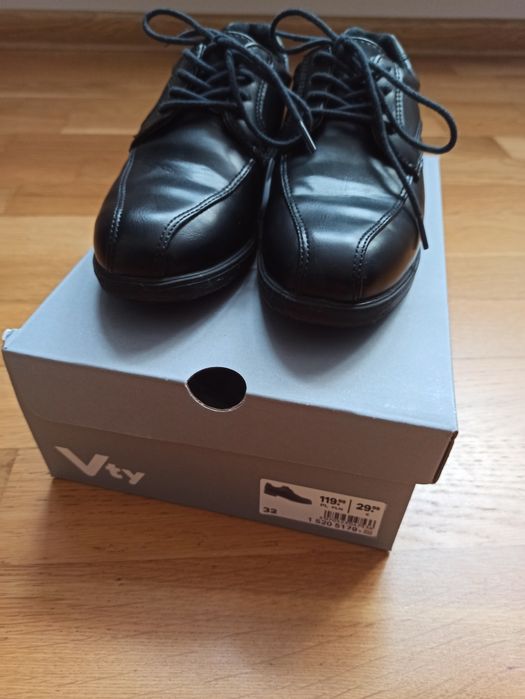 Eleganckie buty do Komunii, r. 32