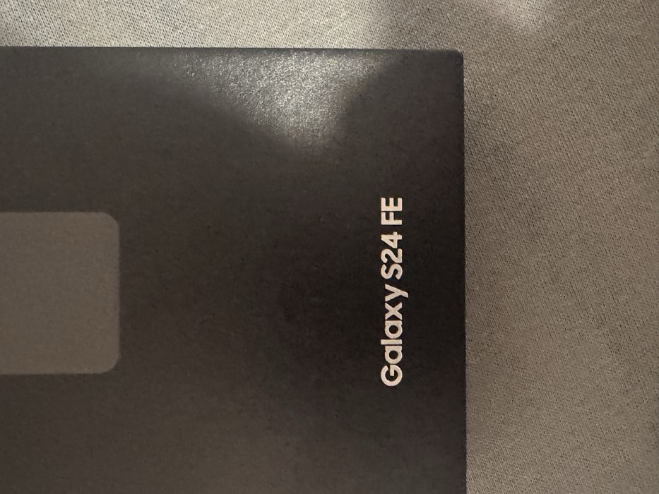 Samsung s24 FE w bardzo dobrym stanie