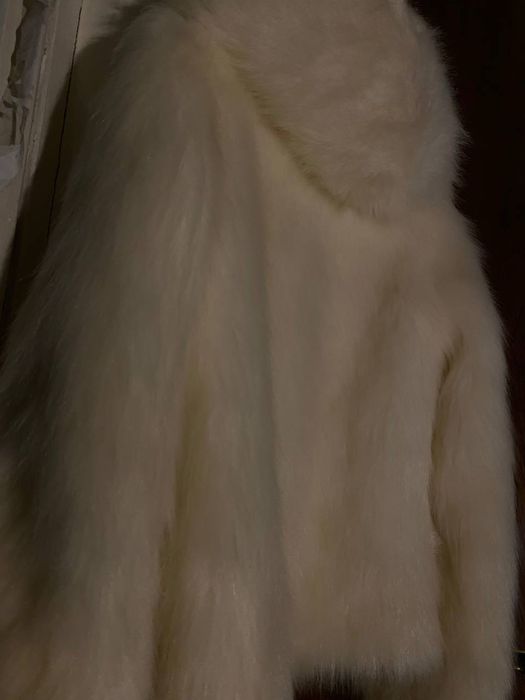 зимова шуба за штучного хутра біла