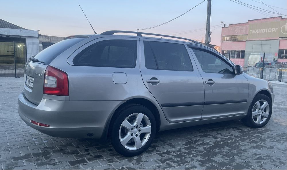 Skoda Octavia 2010 Газ-бензин 1,6