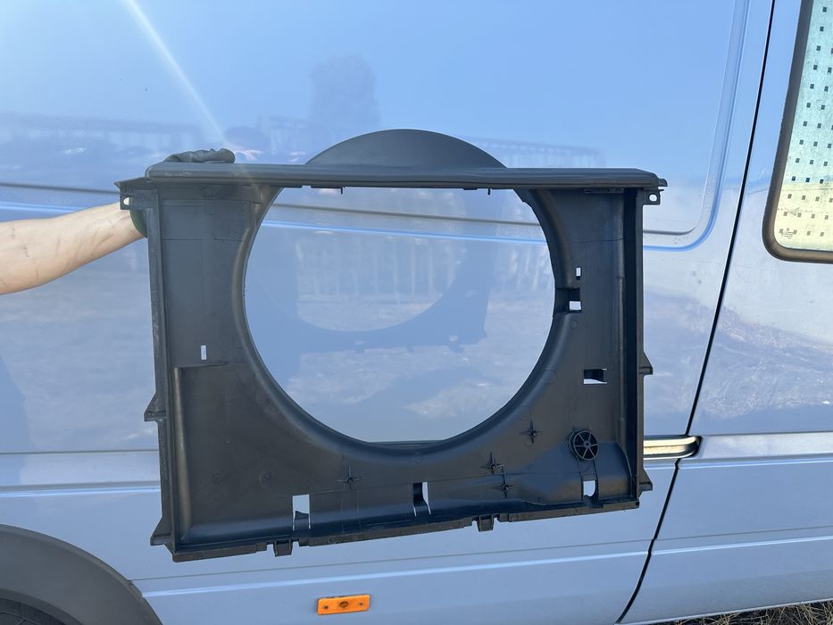 BMW E39 дифузор радіатора М52 ТУ М54 е39 Дифузори Ідеал 2.0 2.2 3.0