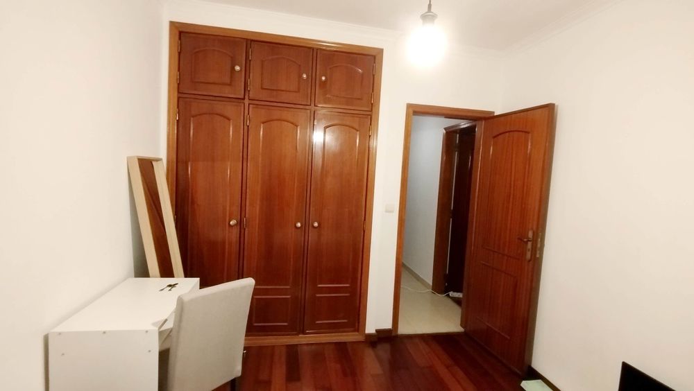 Quarto com despesas incluídas, TV, etc.
