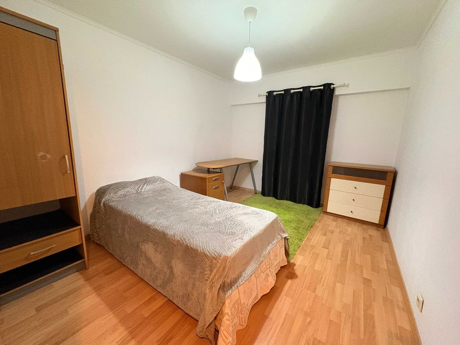 Quartos para Estudantes | T3 Mobilado | Alvalade | Excelente Localização