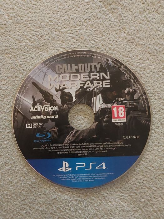Płyta gra na PS4