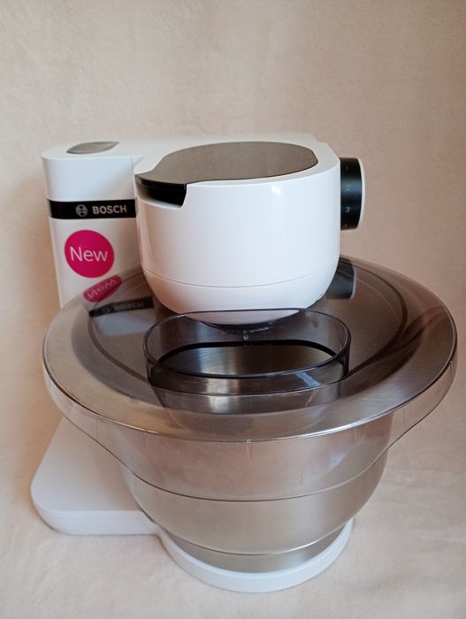 Robot kuchenny planetarny BOSCH MUMS2EW00 700W