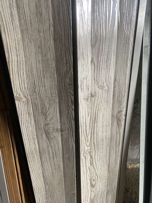 Бляха на паркан кришу металоштахет обширний асортимент