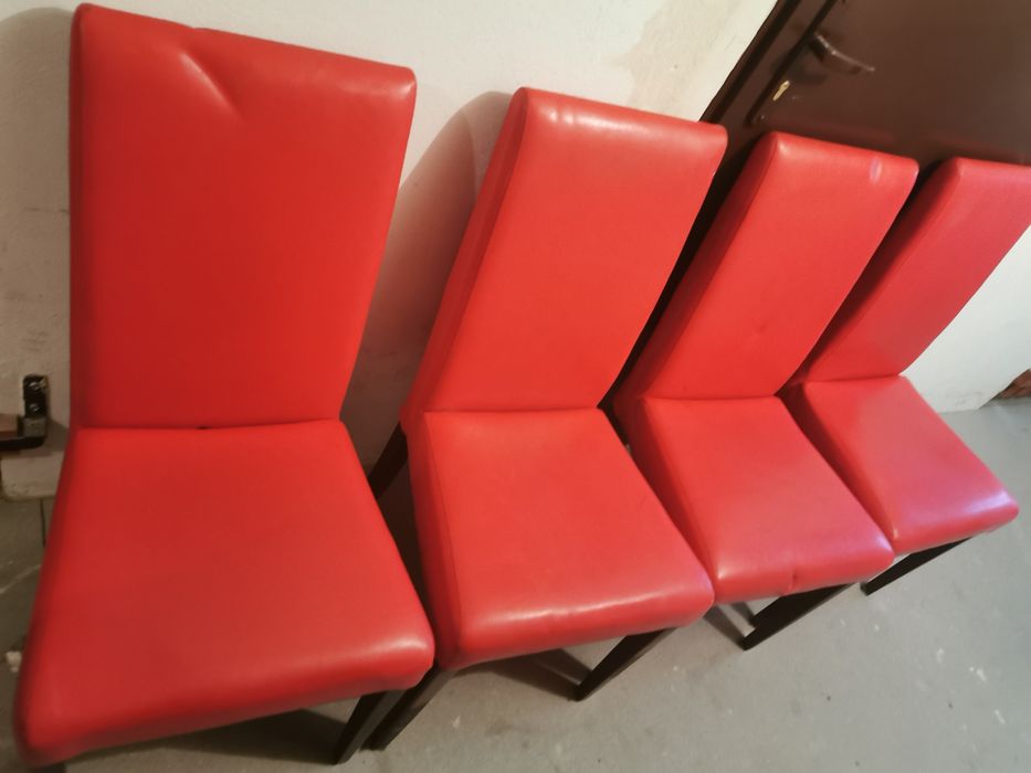 Krzesła z eko skóry 4 sztuki