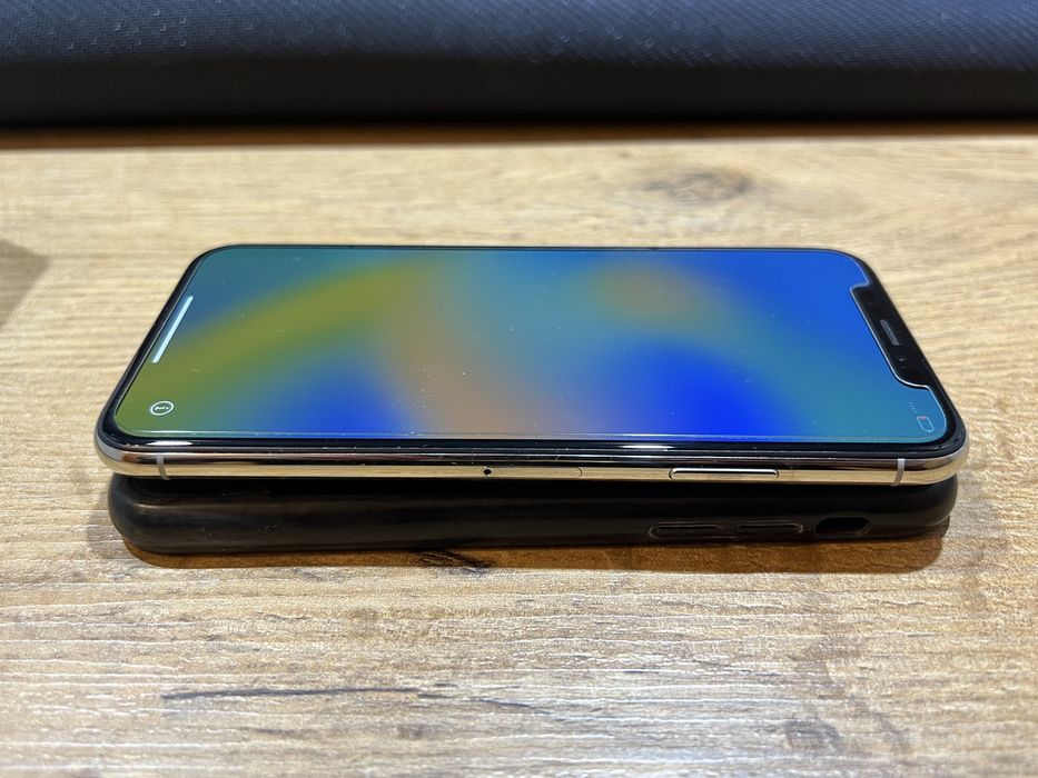 Iphone XS 256GB Biały + etui