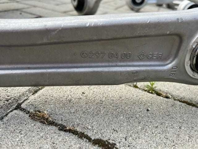 Кулак Ступица Цапфа Ричаг Mercedes-Benz EQS EQE W297 AMG