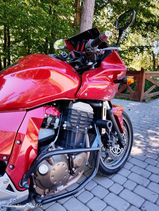 Kawasaki z 750 s.2005 року.