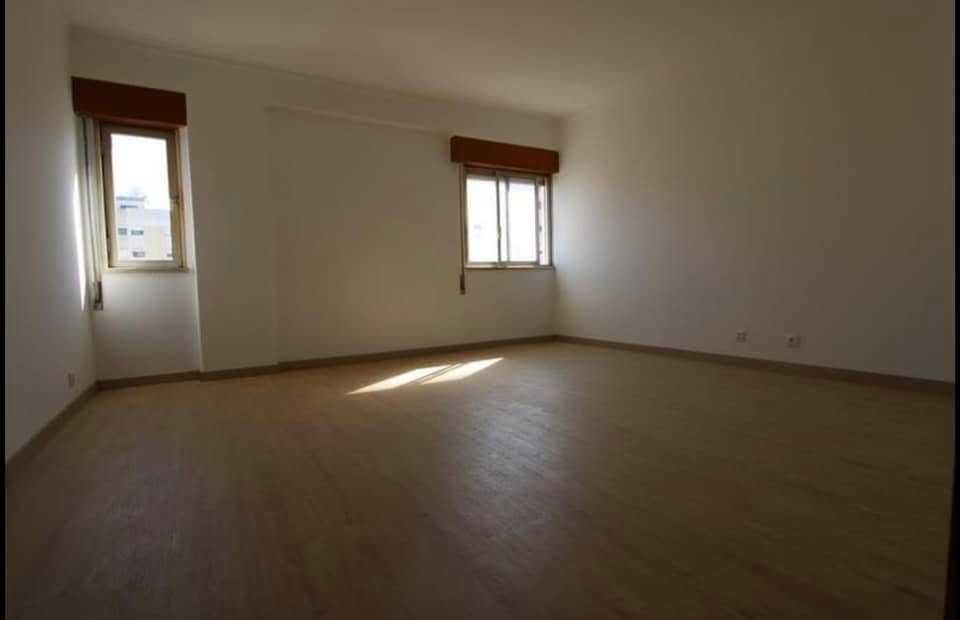 Apartamento T2 à venda em Carregado e Cadafais, Alenquer — foto 4
