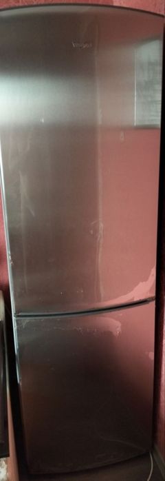 Холодильник  Whirlpool