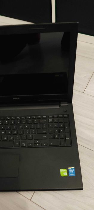 Laptop Dell Inspiron 3543 i5-5200U/8GB/500/Win8 GF820M