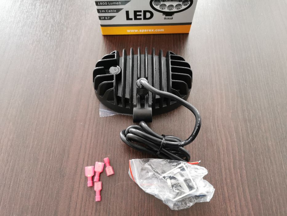 Lampa robocza LED 2400 lumenów FENDT John Deere CASE New Holland CLAAS