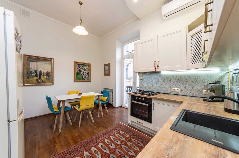 3 к.кв. в центрі Бул.Шевченка 9/28. Світло не вимикають .Без %