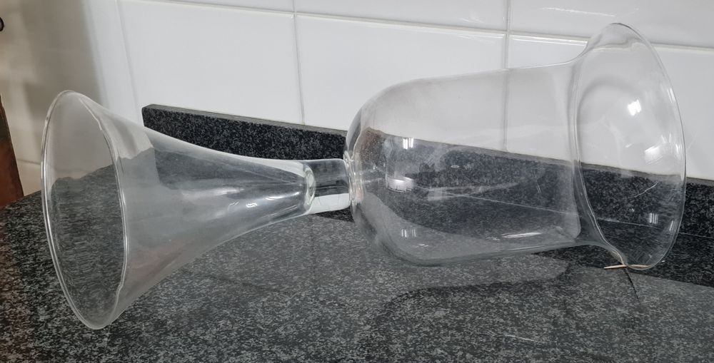 Taça com pé Hurricane vidro altura 47cms