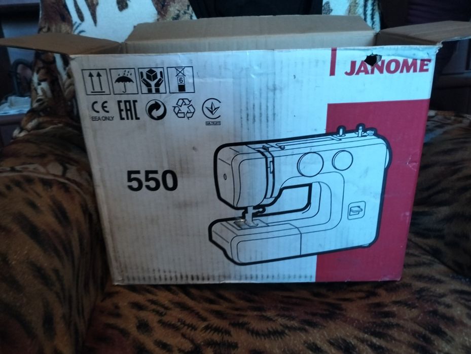 Швейна машинка Janome 550 (Джаноме)