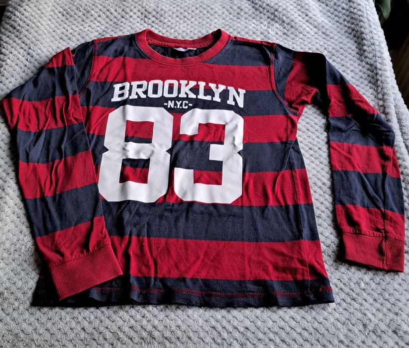 Bluzka bluza długi rękaw chłopięca Brooklyn r. 134-140cm
Długość całko