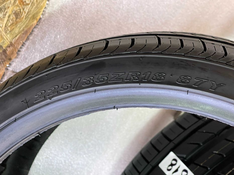 225/35 R18 NEXEN NFera