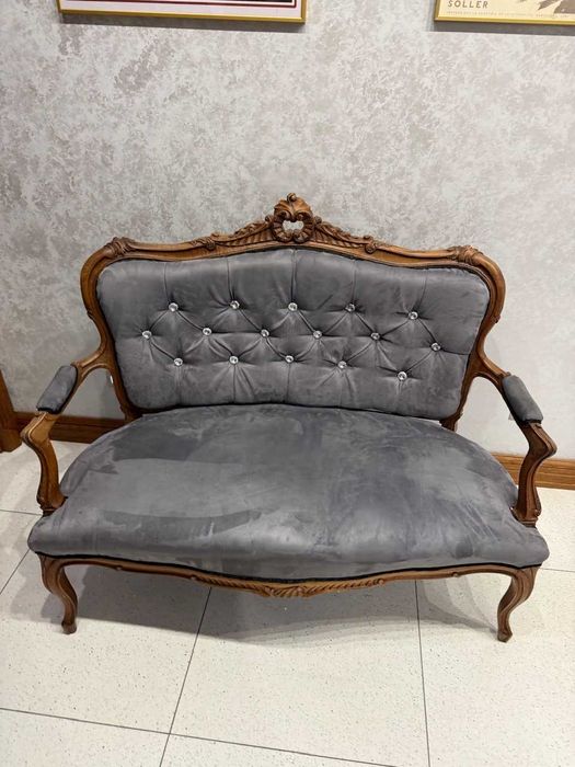 Dwuosobowa sofa Rokoko w stylu rokokowym po renowacji