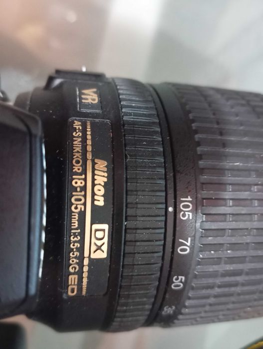 Camerâ Fotográfica Digital NIKON D3400 com Lente NIKON DX18-105mm