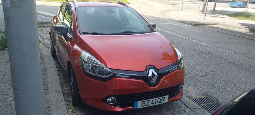 Renault Clio carrinha muito bonita e com muita qualidade .Tem garantia  de 18 meses de comum acordo . Pode ver mais pormenores em Dannycar.pt