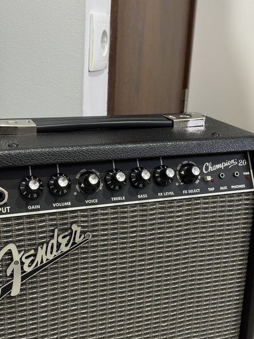 Amplificador Fender Champion 20