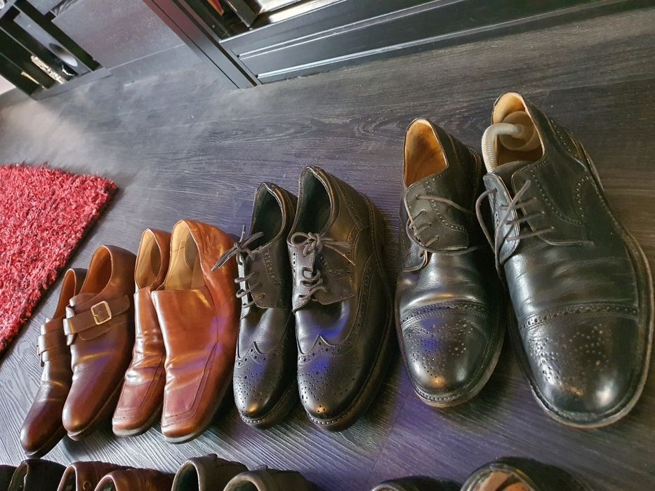 Vendo sapatos de homem em pele