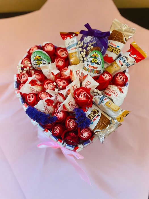 Солодкий букет , можна зробити різне наповнення, та різних розмірів