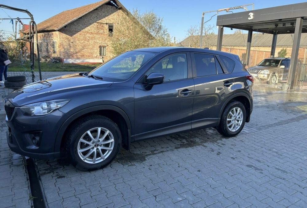 Продам MAZDA CX-5 у гарному технічному та візуальному стані.