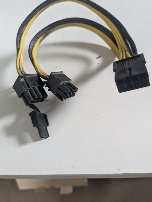 Перехідник PCI-E  8 pin на 16 pin