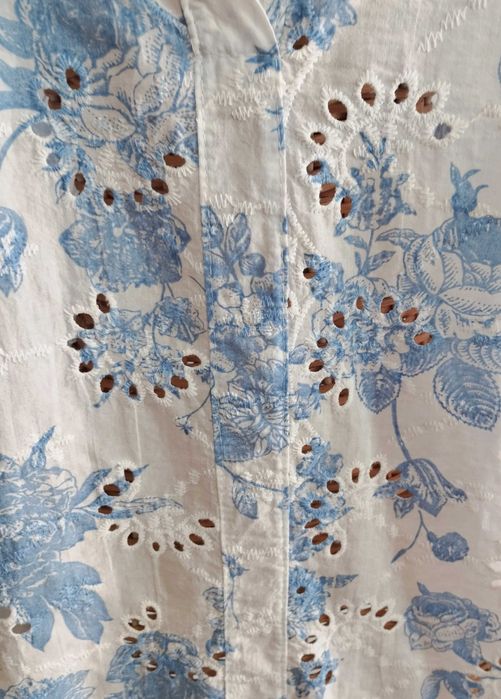 Blusa Bordada Meia Manga