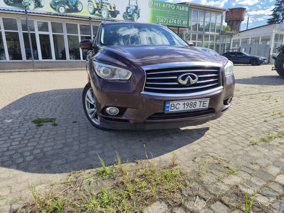 Infiniti JX35/QX60 2012рік. Газ-бензин.