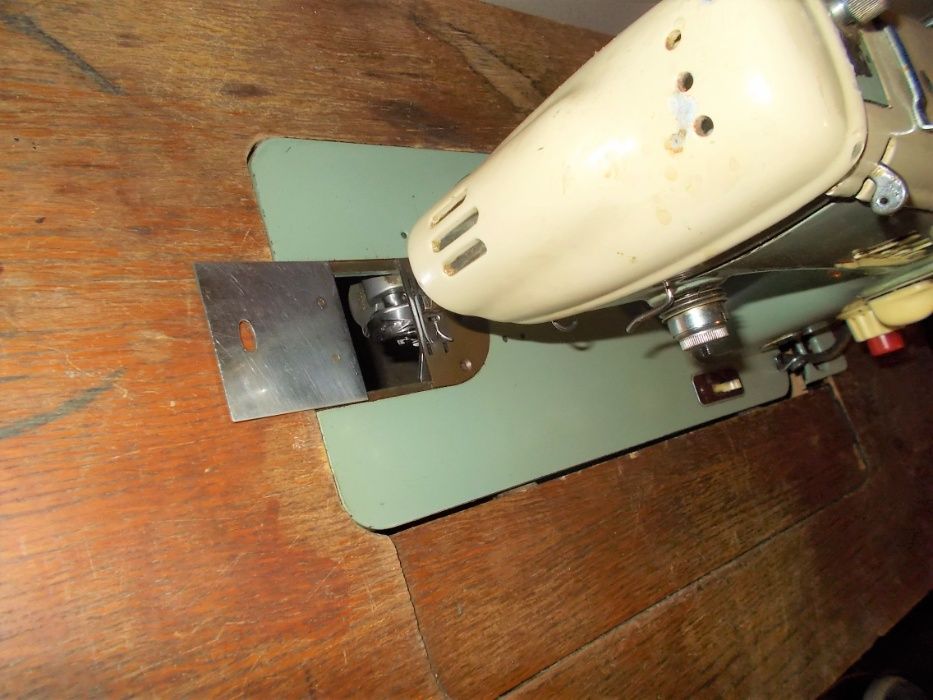 Maszyna do szycia Lada