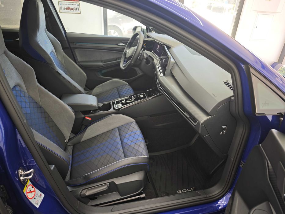 Volkswagen Golf R 2.0 TSI  Automatico | 320cv | 2023
